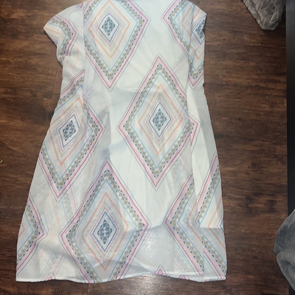 Maxi - Picture 2 of 3